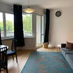 Beautiful With Balcony شقة برلين