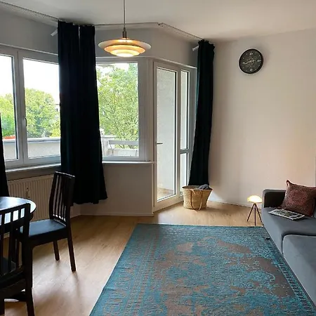 Beautiful With Balcony Apartament Berlin